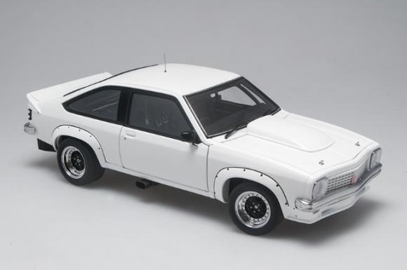 PRE ORDER - 1978 LX Torana A9X Plain Body White 1:18 Scale Die Cast Model Car