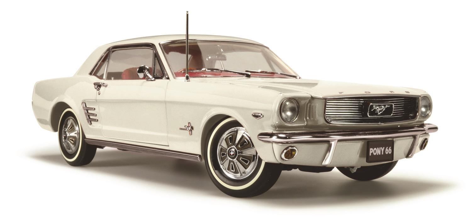 1966 Pony Mustang Wimbledon White With Red Interior  1:18 Die Cast Scale model Cast 