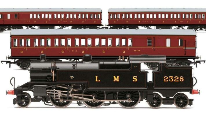 Hornby R3397 LMS Suburban Passenger Train Pack 00 Gauge Limited Edition