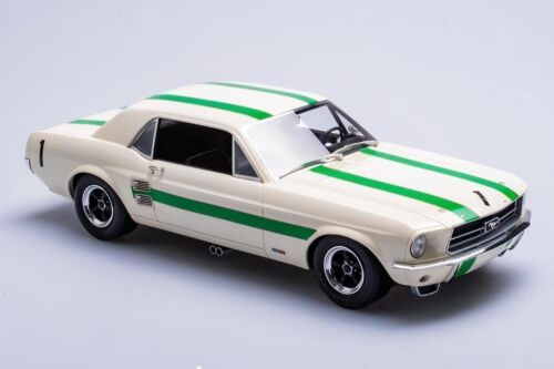 1967 Ford Mustang Ian “Pete” Geoghegan Australian Touring Car Championship Model Car 1:18 