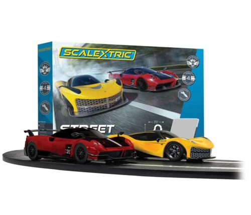Scalextric Street Cruisers Yellow Rasio C-20 vs Red Pagani Huayra Roadster BC 1:32 Scale Model Slot Car Set