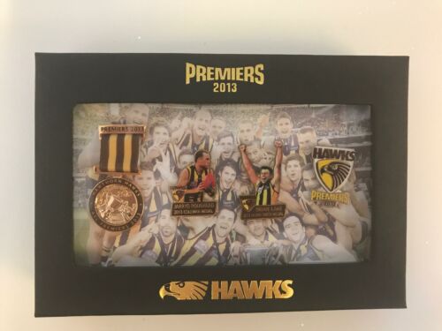 Hawthorn Hawks 2013 AFL Premiers Set of 4 Logo Captain Norm Smith Trophy Pin Badges in Presentation Box 