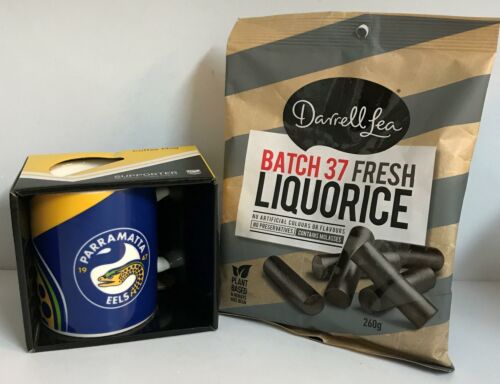 Gift Pack With Parramatta Eels NRL Logo Coffee Mug + Darrell Lea Batch 37 Fresh Liquorice 260g in Gold Bag