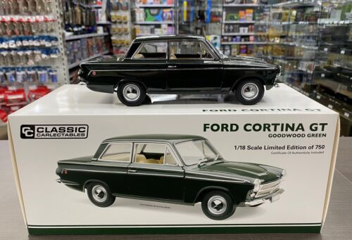 Ford Cortina GT Goodwood Green 1:18 Die Cast Scale Model Car