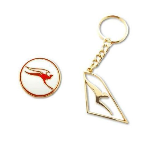 Set Of 2 Qantas Australia Retro Round Logo Pin & Gold Cut Out Logo Keyring Key Ring Aviation Airline Kangaroo 
