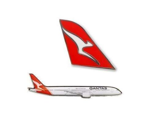 Set Of 2 Qantas Australia Tail Fin Logo & Boeing B787 Plane Pin Badge Aviation Airline Lapel Pin Kangaroo 