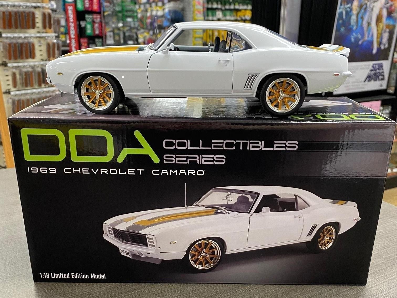 1969 Chevrolet Camaro White with Gold and Grey Stripes 1:18 Scale Diecast Model Car